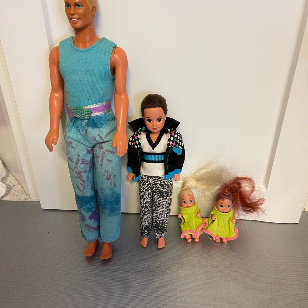 Lot of Barbie Dolls (13) A Mixture/ All bendable Parts - As is - VGC - Picture 5 of 7